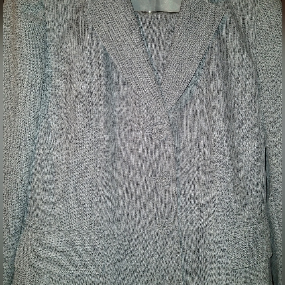 Evan Picone pantsuit. Blue Tweed 16